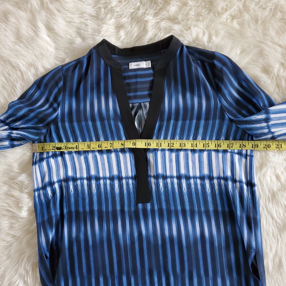Vince Tie Dye Blue Silk Popover Blouse Size 0 EUC - Picture 11 of 13